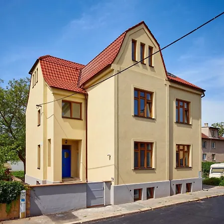 Elysium Apartment Kolin Exterior photo